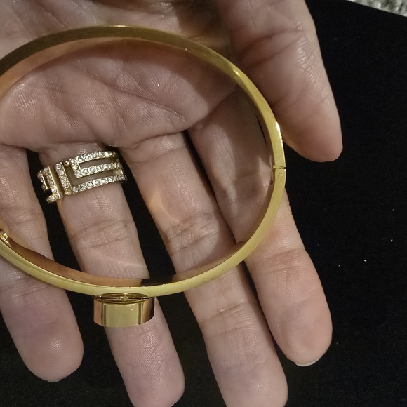 18kgp Gold Bracelet with Crystal Accent - Picture 4 of 10